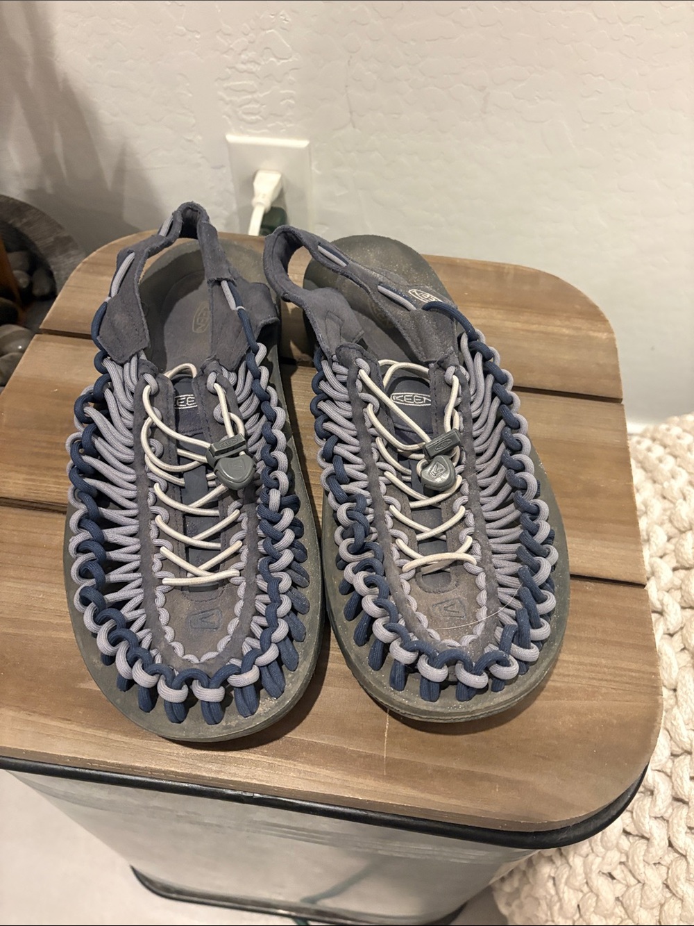 Keen Men’s Blue and Gray UNEEK Cord Sandals